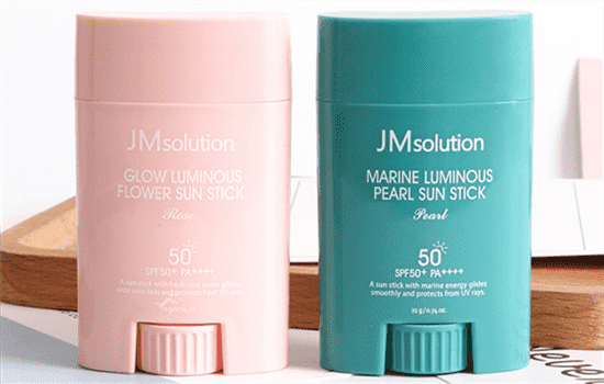 jm防晒棒粉色和绿色的区别，其实区别不大的哟