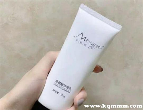 氨基酸洗面奶的害处，氨基酸洗面奶痘痘越洗越多
