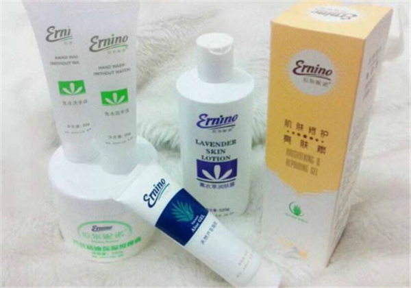 亮肤素的功效有哪些，和传明酸哪个先用