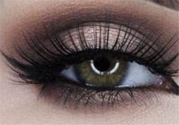 美瞳环状花纹适合什么人，​美瞳放射状花纹适合什么人