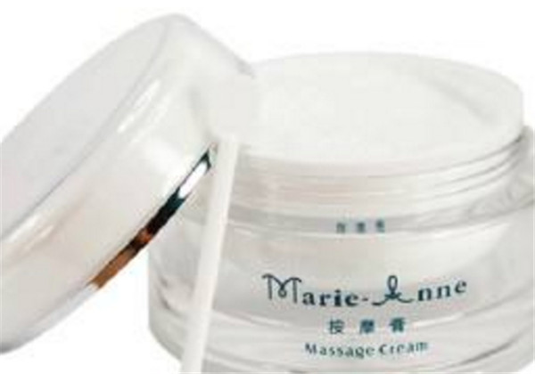 干性肌肤适合什么按摩膏，适合油性肌肤吗