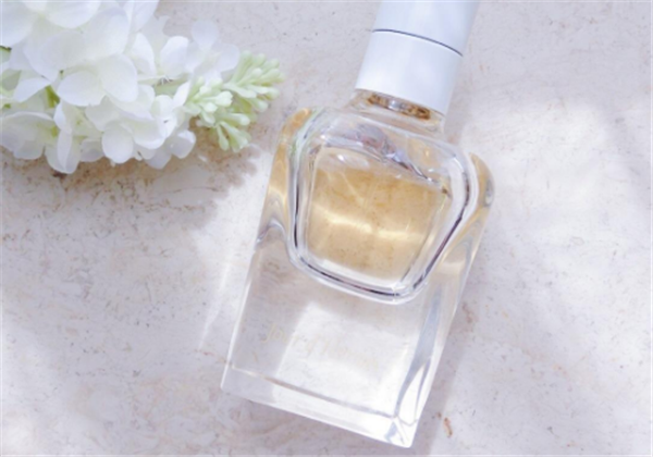 香水变味怎么恢复，​香水发黄是不是坏了