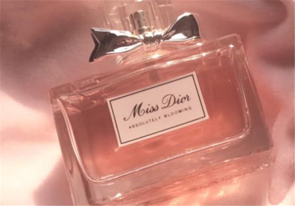 香水分装是真的还是假的，​淘宝为什么不让卖分装香水