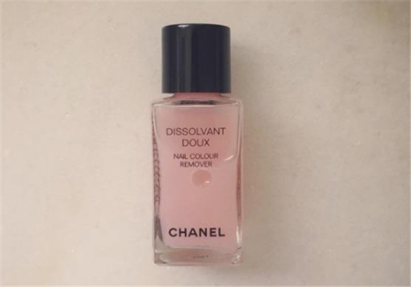 孕妇可以用卸甲水吗​，卸甲水对孕妇有害吗