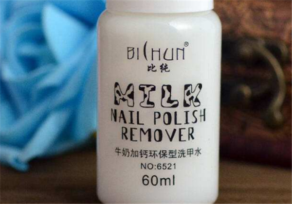 卸甲水会腐蚀衣服吗，​卸甲水弄到衣服怎么洗