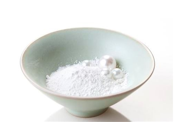 珍珠粉是什么颜色，​珍珠粉和面霜能一起用吗