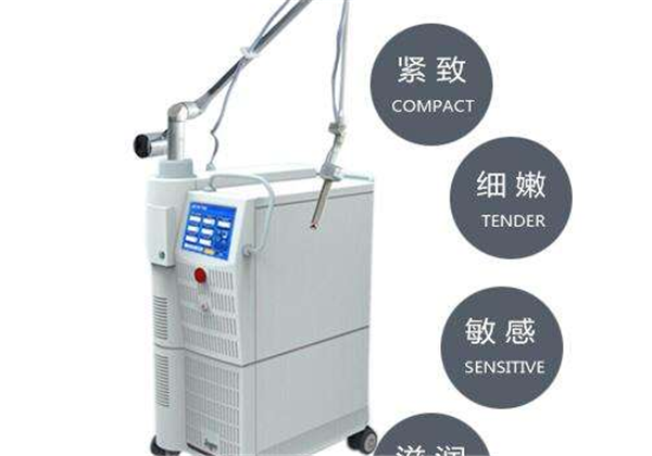 激光美容仪用后肿痛正常吗，适合敏感皮吗