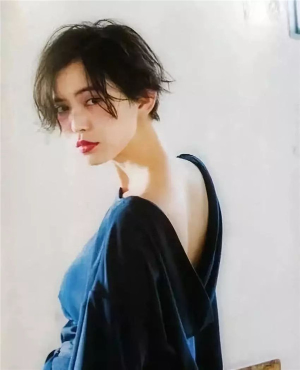 提升气质的发型怎么选