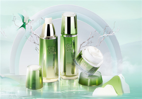 值得入手的国货水乳盘点：玉泽补水又保湿，百雀羚不愧是国货之光