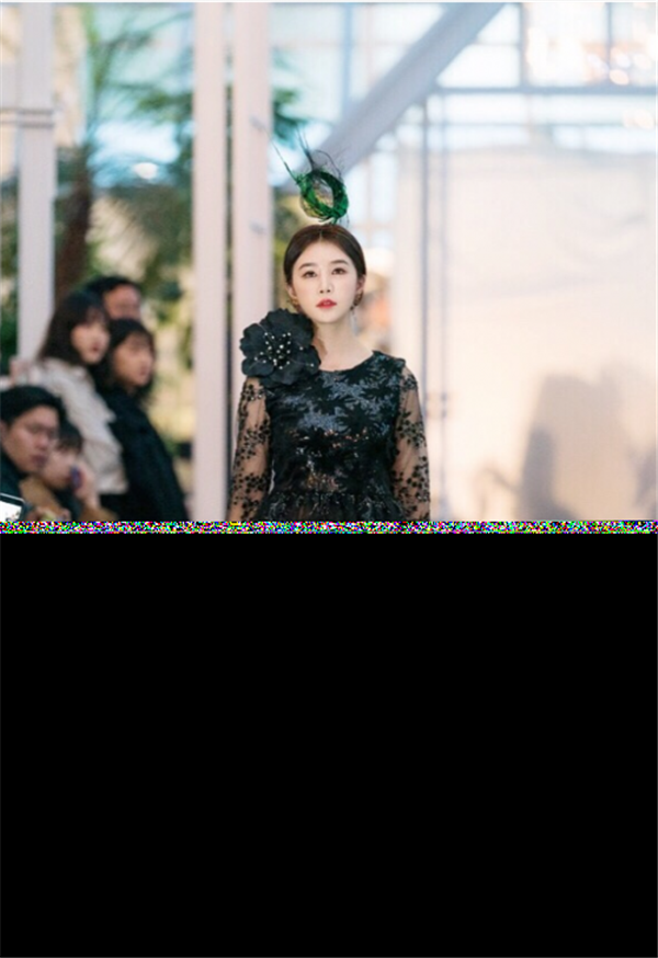 玛丽黛佳携手最潮咖位时髦精 打造首尔时装周超chic妆容