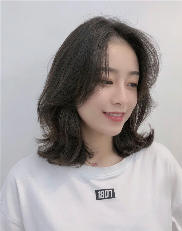 中年女性烫头显老?教你几招,避开雷区又时髦