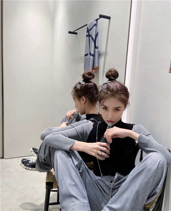 “手残”不会扎丸子头？教你3个小技巧，减龄还俏皮，解决小尴尬