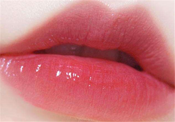 锻光口红是什么意思​，锻光口红和哑光口红的区别