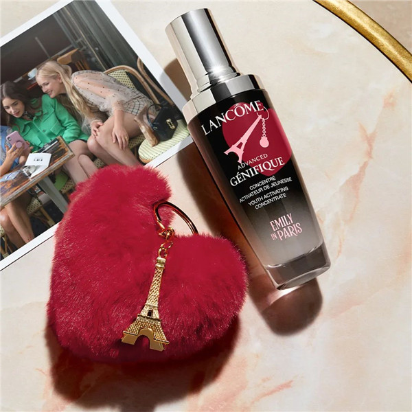 兰蔻爱在巴黎限量联名小黑瓶来了