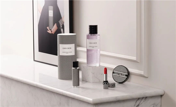 迪奥千鸟格纹限量系列全家福，送礼必备​