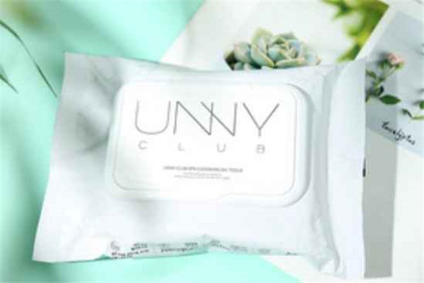 卸妆湿巾有泡沫是为什么，使用卸妆湿巾有危害吗