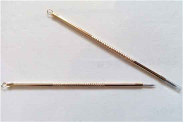 粉刺针用完之后用什么收缩毛孔，粉刺针毛孔大怎么办