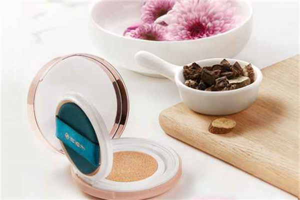 花西子玉容养肤气垫怎么样，花西子玉女桃花轻蜜粉怎么用