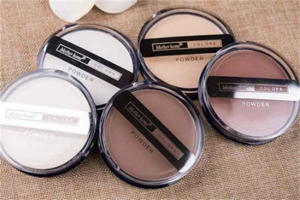 遮瑕用完之后需要定妆吗，遮瑕效果好的粉底液有哪些