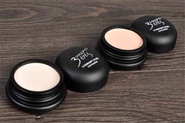 遮瑕膏如何选择颜色，遮瑕膏有什么功效