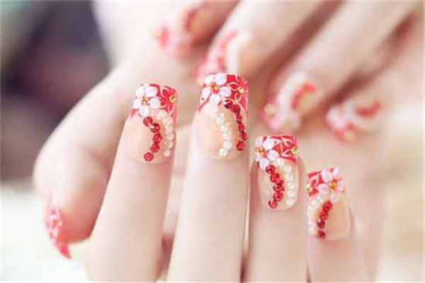 贴甲片会让甲床变长吗，贴甲片有什么好处