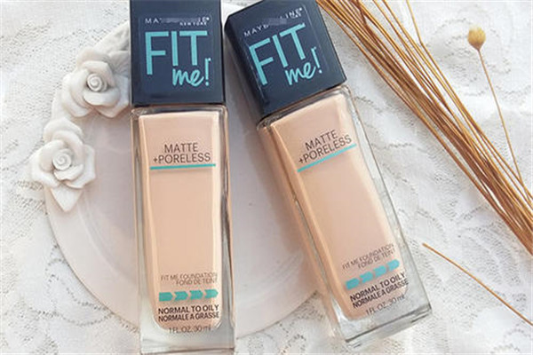 粉底液有酒精味正常吗，粉底液有铅汞吗