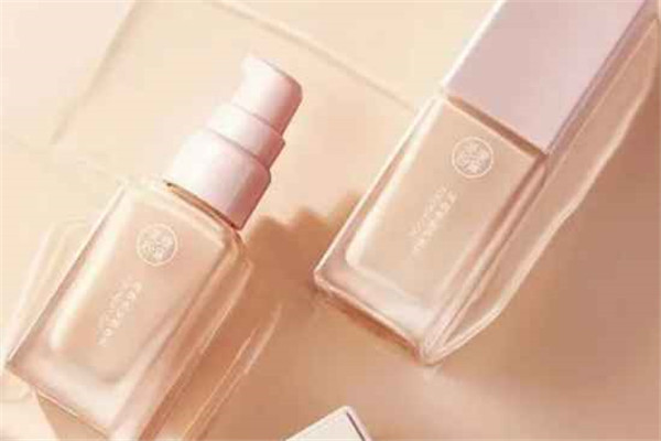 美康粉黛粉底液怎么样，美康粉黛粉底液适合什么肤质