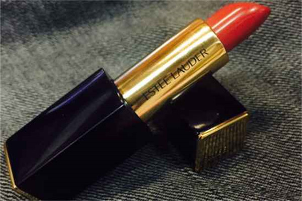 雅诗兰黛口红会不会沾杯，雅诗兰黛口红有小样吗