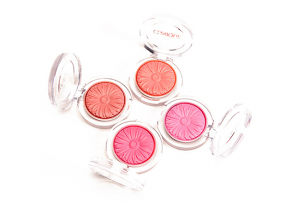 黄皮适合什么颜色的腮红，皮肤白适合什么颜色腮红