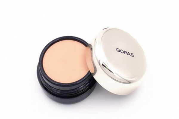 遮瑕膏会伤害皮肤吗，遮瑕膏有没有副作用