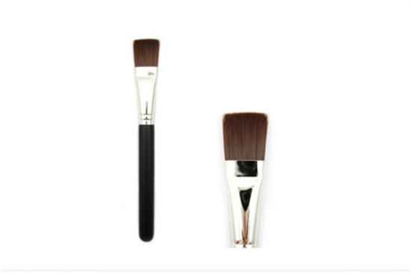 粉底刷比美妆蛋好用吗，粉底刷和美妆蛋有什么区别