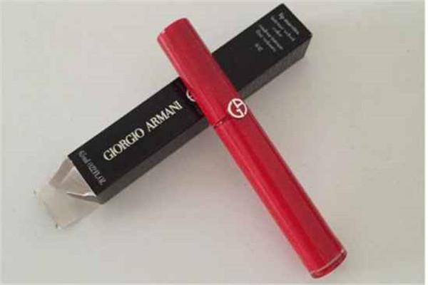 唇釉可以当润唇膏用吗，唇釉有滋润嘴唇的作用吗