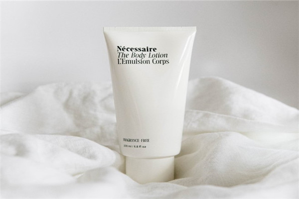 护肤品放在室温30度有影响吗