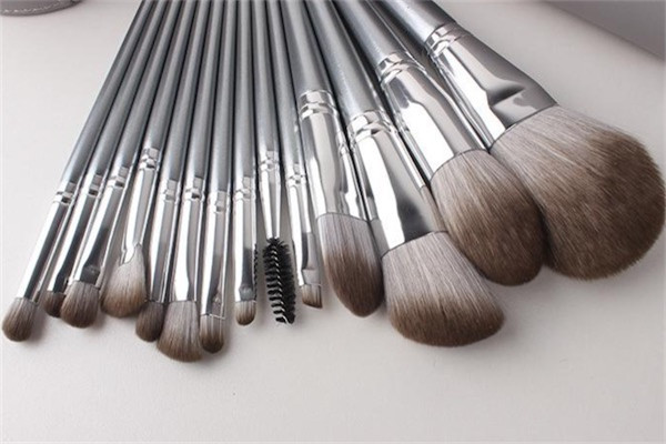 彩妆刷的材质有哪些