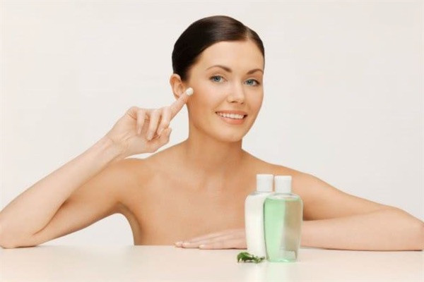 适合油痘肌的水乳套装哪些好