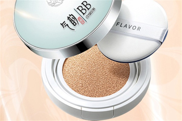 混合性痘痘肌适合什么气垫