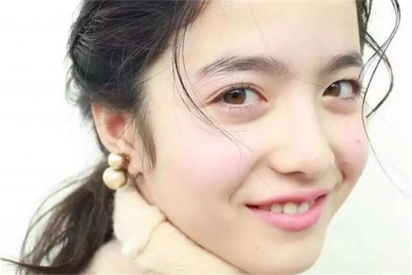 伪素颜学生妆怎么画