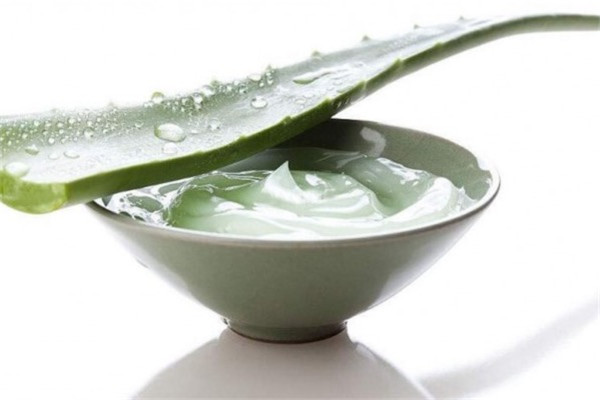 芦荟鸡蛋清面膜的功效是什么