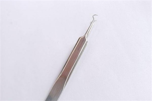 黑头可以用镊子夹出来吗