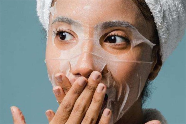 敷面膜和蒸脸可以同时进行吗