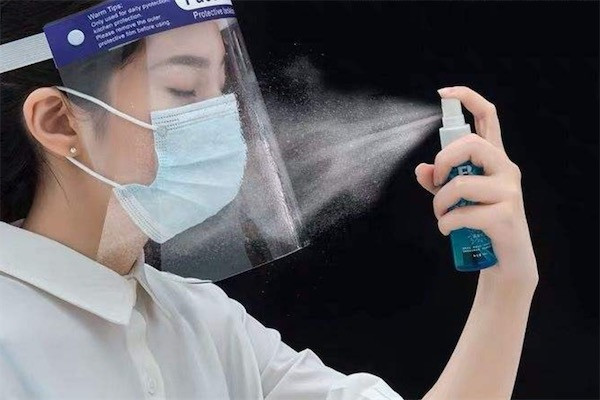 面部如何隔离油烟