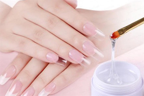 甲油胶的加固胶在什么时候用