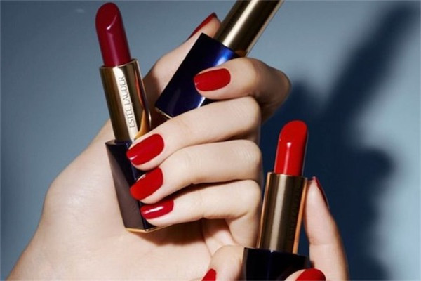 枫叶色口红适合什么肤色