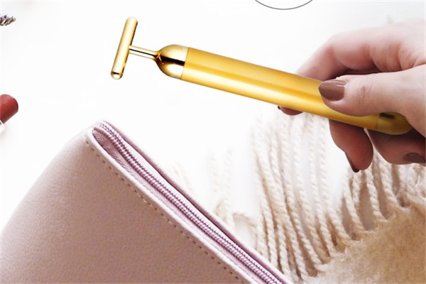 黄金棒美容仪怎么用