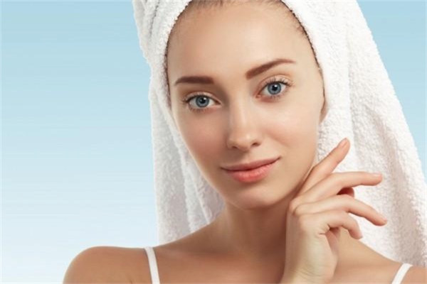 女生额头出油解决办法有哪些