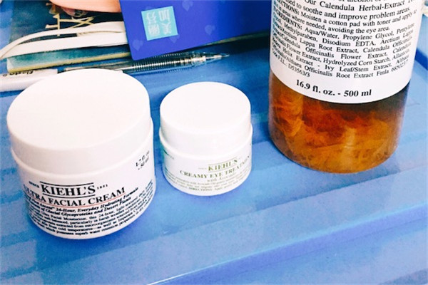 科颜氏眼霜真假辨别怎么看