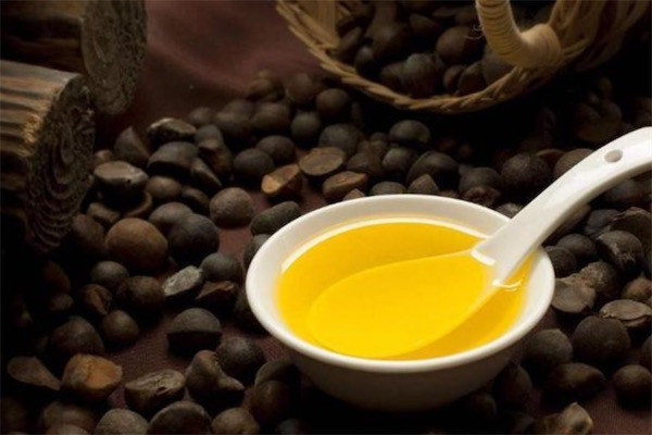 茶油涂脸正确方法是什么