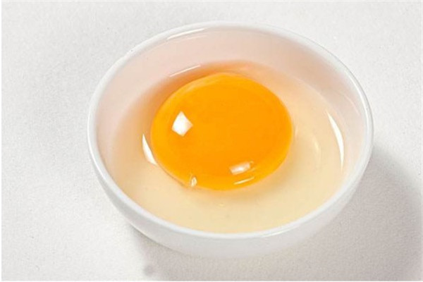 如何利用鸡蛋祛斑