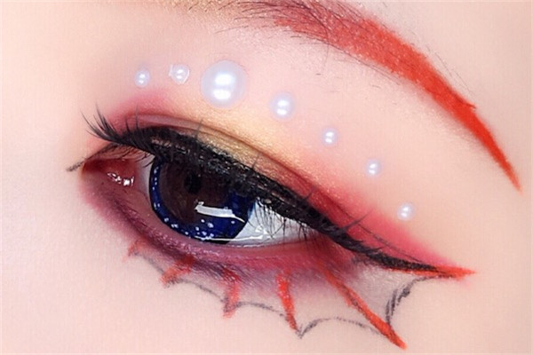 鱼尾眼妆画法步骤是什么