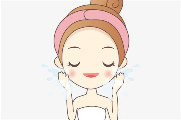 夏天油皮冬天干皮是什么皮肤